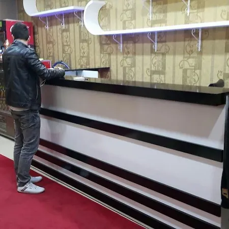 Airport Bed & Breakfast *