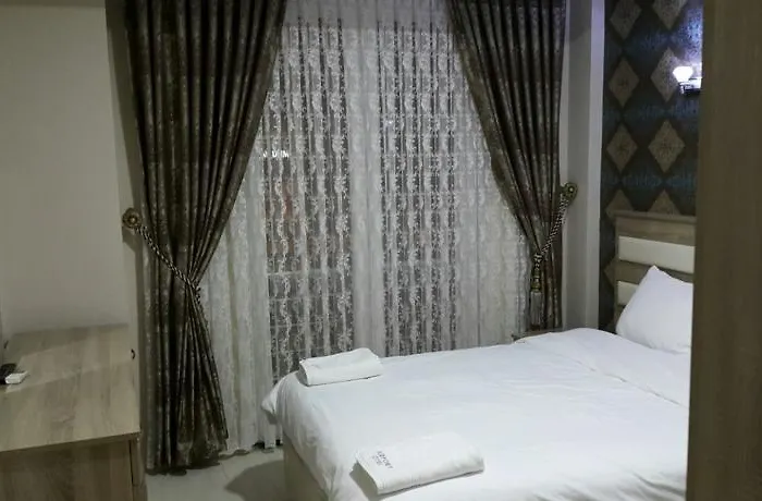 Airport Bed & Breakfast *